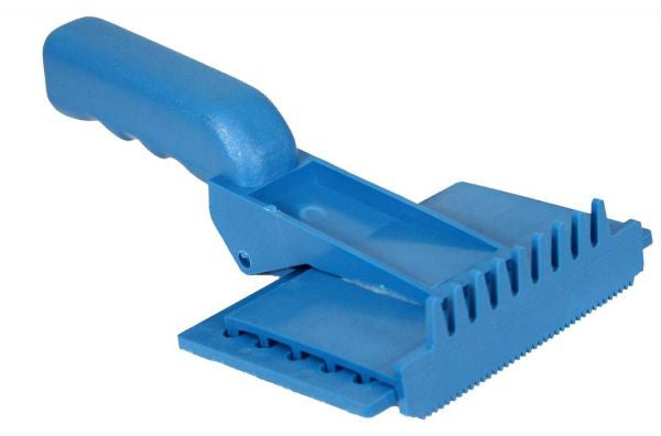 American made easy to clean plastic curry comb